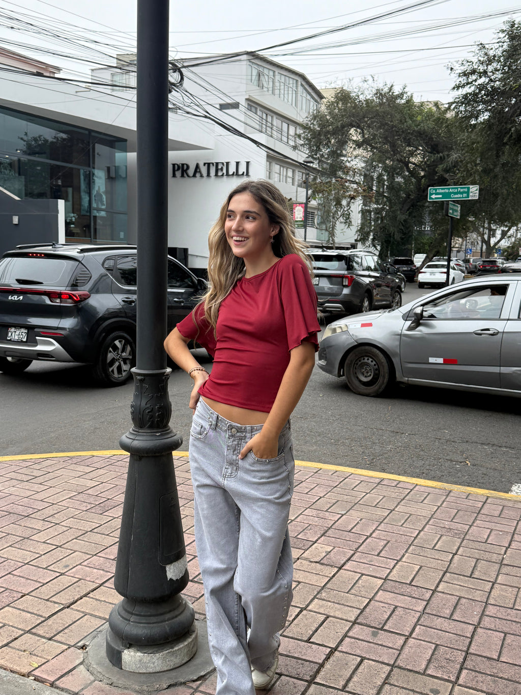 TOP AMAIA